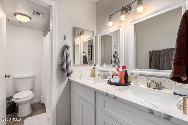 8214 N 21st Drive A208, Phoenix, AZ 85021