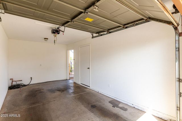 8214 N 21st Drive A208, Phoenix, AZ 85021
