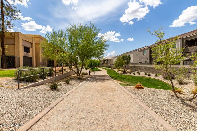 8214 N 21st Drive A208, Phoenix, AZ 85021