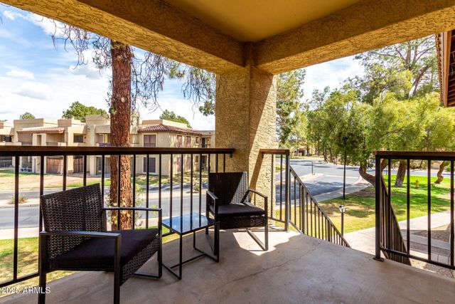 8214 N 21st Drive A208, Phoenix, AZ 85021