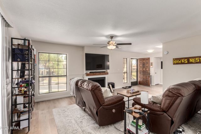 8214 N 21st Drive A208, Phoenix, AZ 85021