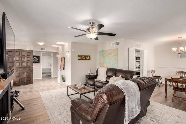 8214 N 21st Drive A208, Phoenix, AZ 85021
