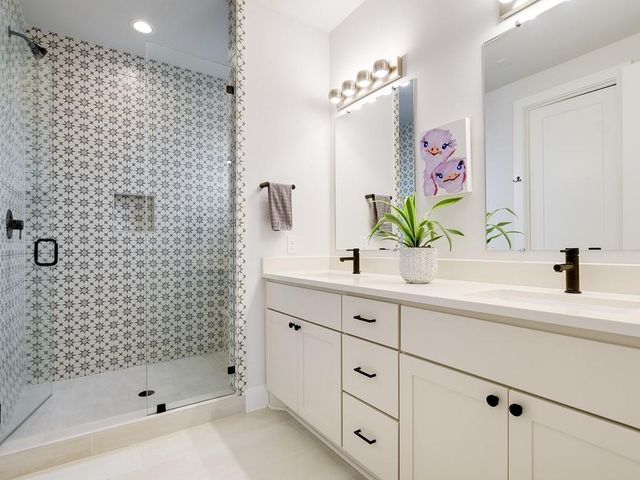 3900 Vantage DR 135, Austin, TX 78731