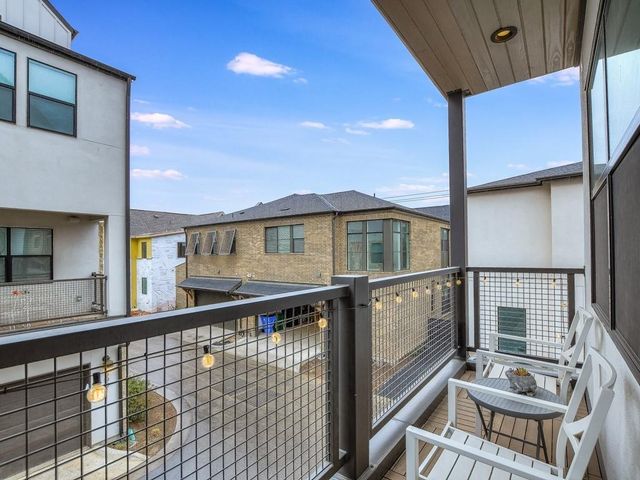 3900 Vantage DR 135, Austin, TX 78731