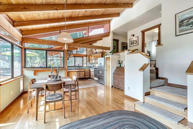 625 Tzabaco Creek Rd, Geyserville, CA 95441