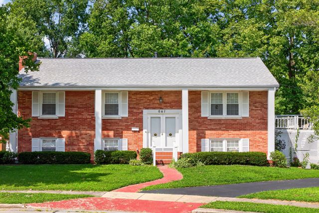 641 Bellcastle Road, Lexington, KY 40505