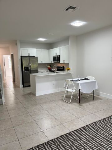 4414 WOODLAND Circle, Tamarac, FL 33319