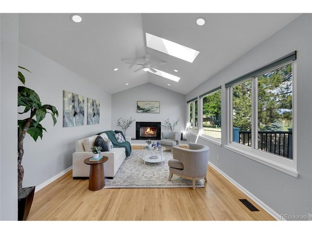 907 E Karval Pl, Louisville, CO 80027