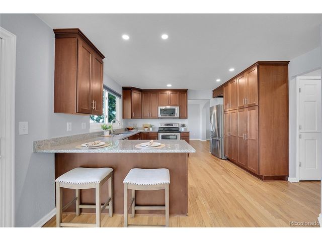 907 E Karval Pl, Louisville, CO 80027