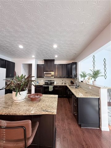 8190 Bushclover Drive, Tipp City, OH 45371