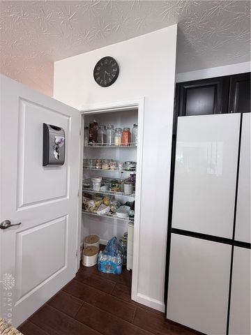 8190 Bushclover Drive, Tipp City, OH 45371