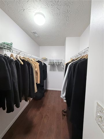 8190 Bushclover Drive, Tipp City, OH 45371