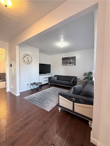 8190 Bushclover Drive, Tipp City, OH 45371