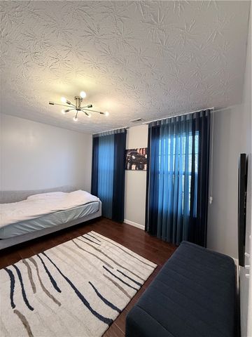 8190 Bushclover Drive, Tipp City, OH 45371