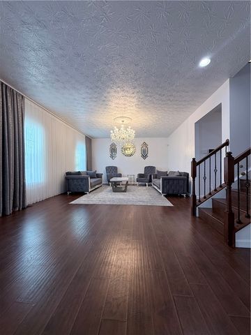 8190 Bushclover Drive, Tipp City, OH 45371