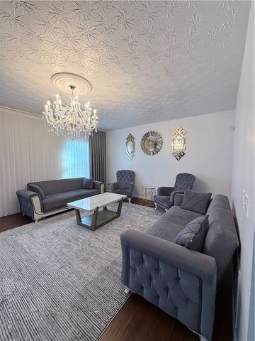 8190 Bushclover Drive, Tipp City, OH 45371