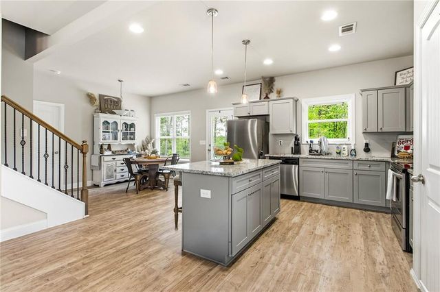 171 Strickland, Forsyth, GA 31029