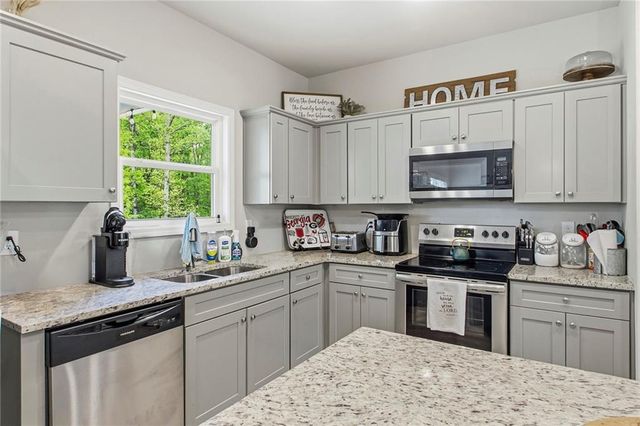 171 Strickland, Forsyth, GA 31029