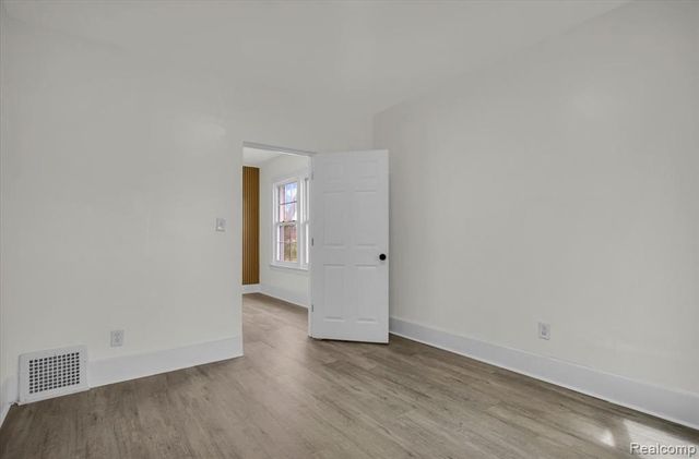5054 Linsdale Street, Detroit, MI 48204