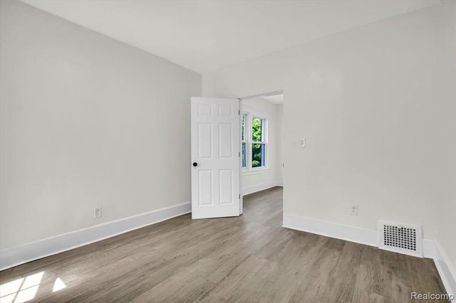 5054 Linsdale Street, Detroit, MI 48204