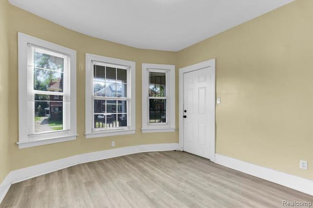 5054 Linsdale Street, Detroit, MI 48204