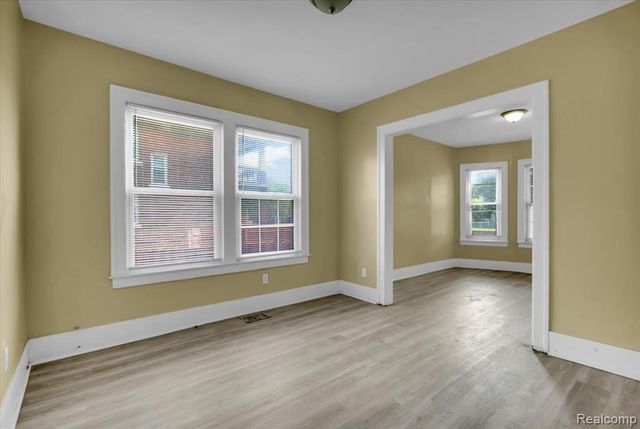 5054 Linsdale Street, Detroit, MI 48204