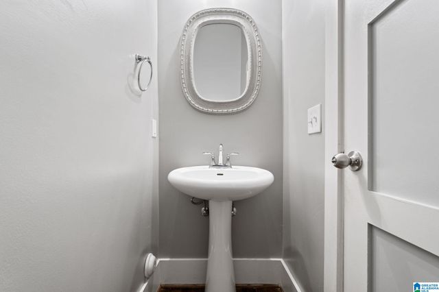 4244 2ND AVENUE S, Birmingham, AL 35222