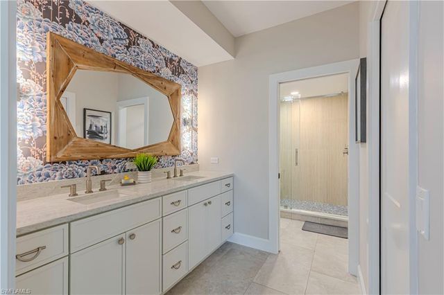 414 Sugar Pine LN, Naples, FL 34108