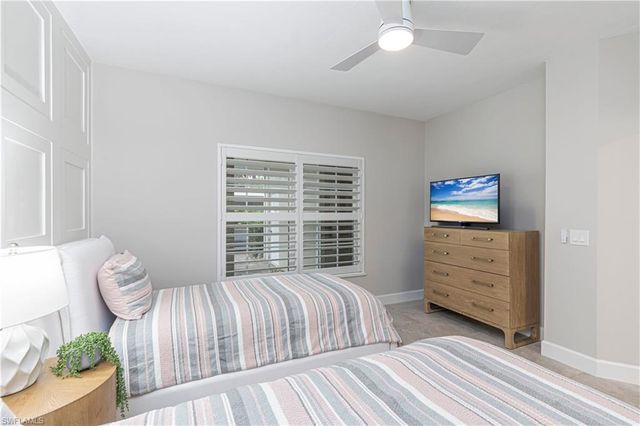 414 Sugar Pine LN, Naples, FL 34108