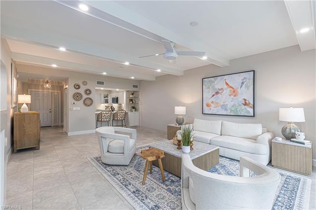 414 Sugar Pine LN, Naples, FL 34108