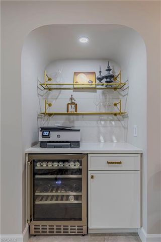 414 Sugar Pine LN, Naples, FL 34108