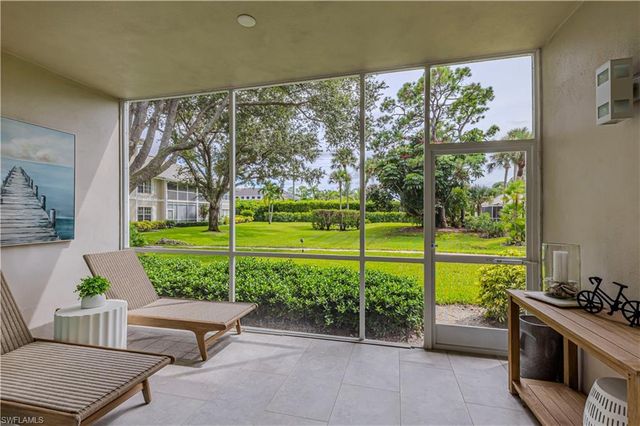 414 Sugar Pine LN, Naples, FL 34108