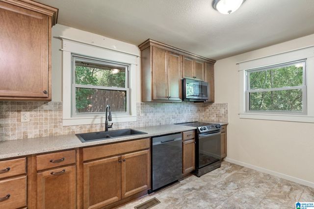 3963 LORNA ROAD, Birmingham, AL 35244