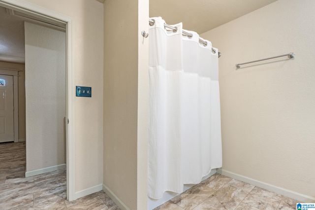 3963 LORNA ROAD, Birmingham, AL 35244