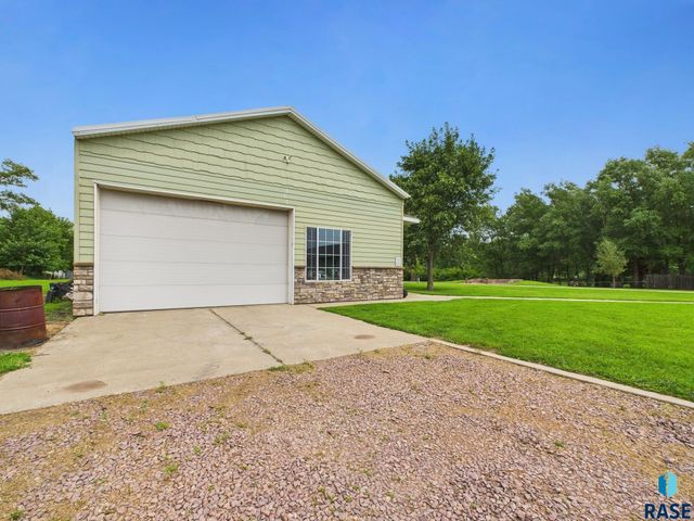 48438 265th St Street, Valley Springs, SD 57068