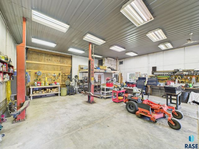 48438 265th St Street, Valley Springs, SD 57068