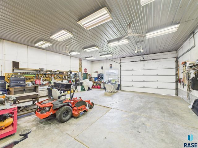 48438 265th St Street, Valley Springs, SD 57068