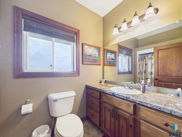 48438 265th St Street, Valley Springs, SD 57068