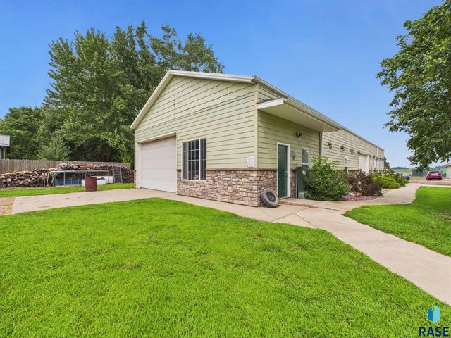 48438 265th St Street, Valley Springs, SD 57068