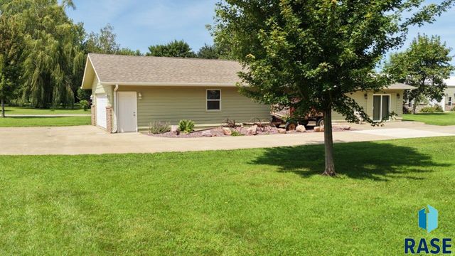 48438 265th St Street, Valley Springs, SD 57068