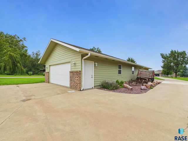 48438 265th St Street, Valley Springs, SD 57068