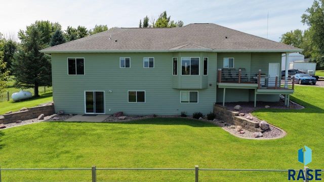 48438 265th St Street, Valley Springs, SD 57068