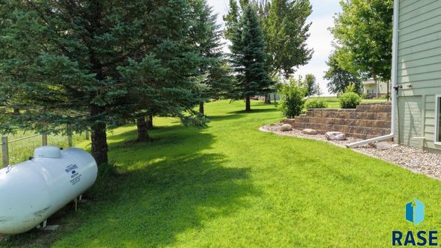 48438 265th St Street, Valley Springs, SD 57068