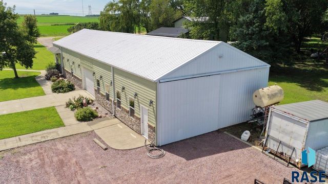 48438 265th St Street, Valley Springs, SD 57068