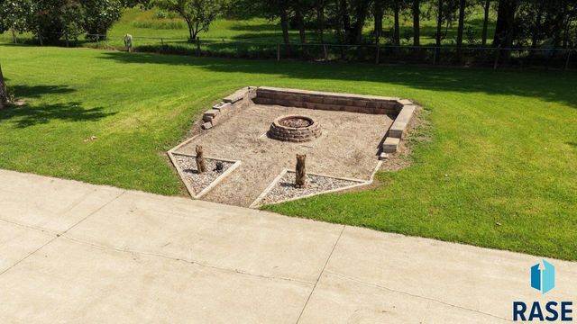 48438 265th St Street, Valley Springs, SD 57068