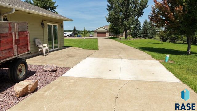 48438 265th St Street, Valley Springs, SD 57068