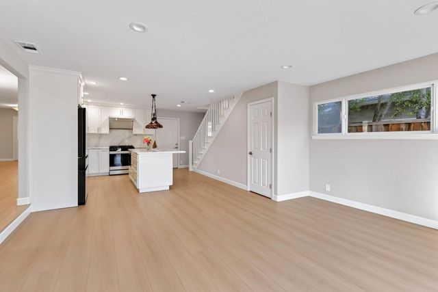 7552 Tiptoe Lane, Cupertino, CA 95014
