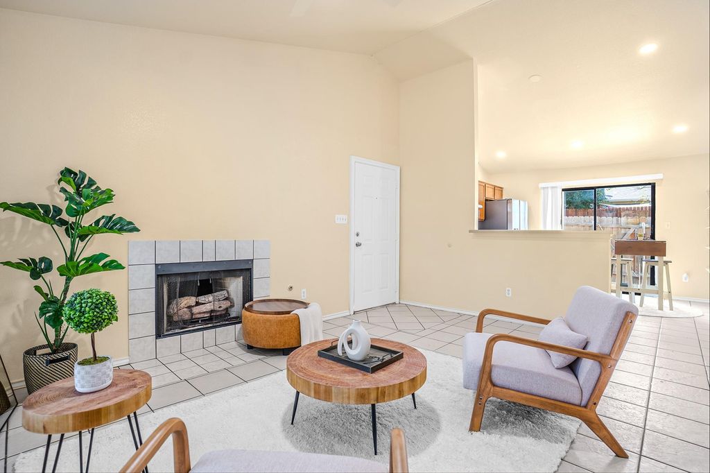 11901 Swearingen DR 113, Austin, TX 78758