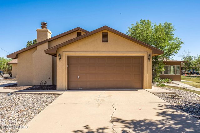 8030 Raging Bull Place, Mesilla Park, NM 88047