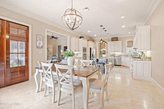 315 Vanburg Place, Lafayette, LA 70508